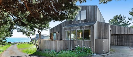 Architecturally Stunning Ocean View Home featured in Coastal Living ...