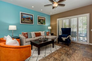 Een smart-tv, Netflix, een dvd-speler en streamingdiensten