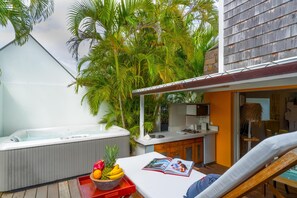 Bain à remous extérieur