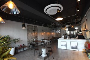 Cafe - Hotel R Gangneung (Gangneung)