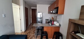 Refrigerador, microondas, horno y lavavajillas 