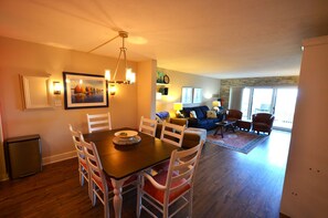 Dining - Edgewater House - Ocean Front Units With Spectacular Views! (Rehoboth Beach)