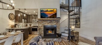 5⭐ location in Gatlinburg 3Bd/3Bth ~ Best Location ~ 5 Minute Walk to Downtown