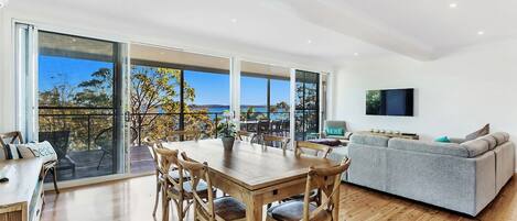 Fernseher, DVD-Player