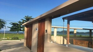 Land view from property - Casa Safira (Paraty)