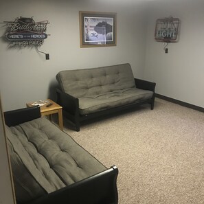 Télévision, Netflix, lecteur de DVD, services de streaming