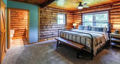 Machen Sie es sich gemütlich und bleiben Sie eine Weile. Große, private, renovierte Lodge im Amish Country