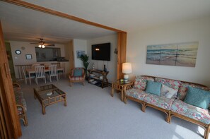 Living area - Edgewater House - Ocean Front Units With Spectacular Views! (Rehoboth Beach)