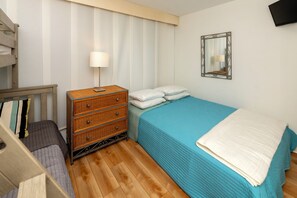 2 bedrooms, free internet - Edgewater House - Ocean Front Units With Spectacular Views! (Rehoboth Beach)