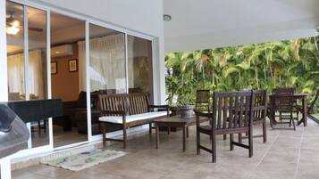 Traditional Villa, 5 Bedrooms, Accessible, Private Pool | Terrace/patio