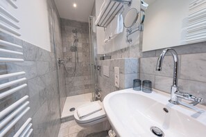 Uklassifisert bilde, 5 av 9, knapp