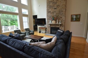 Flachbildfernseher, Kamin