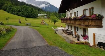 Ferienwohnung Reiteralm, 2-4 Personen, 2 Schlafzimmer, 2 Bäder, Balkon, 54 qm