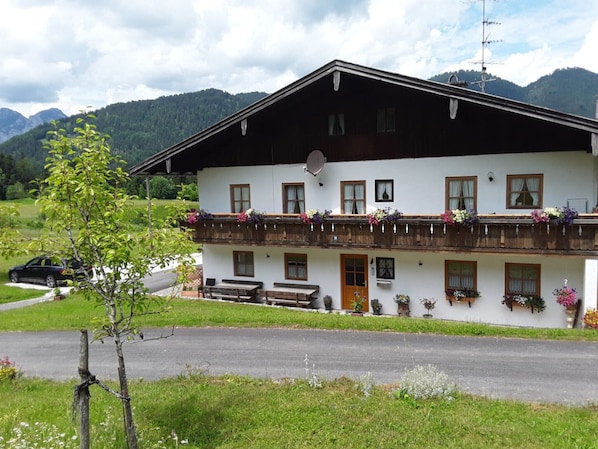 Exterior - Ferienwohnung Watzmann für 2 Personen,  Bad/WC, Terrasse, 45 qm (Schönau am Königssee)