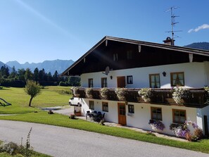 Exterior - Ferienwohnung Hochkalter für 2 Personen, kombinierter Wohn- Schlafraum, Dusche/WC, Balkon, 36 qm (Schönau am Königssee)