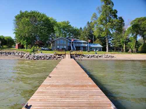 Home of 1000island#3-Directly on STL river private beach FREE boat docking