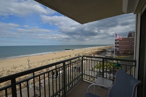 Property grounds - Edgewater House - Ocean Front Units With Spectacular Views! (Rehoboth Beach)