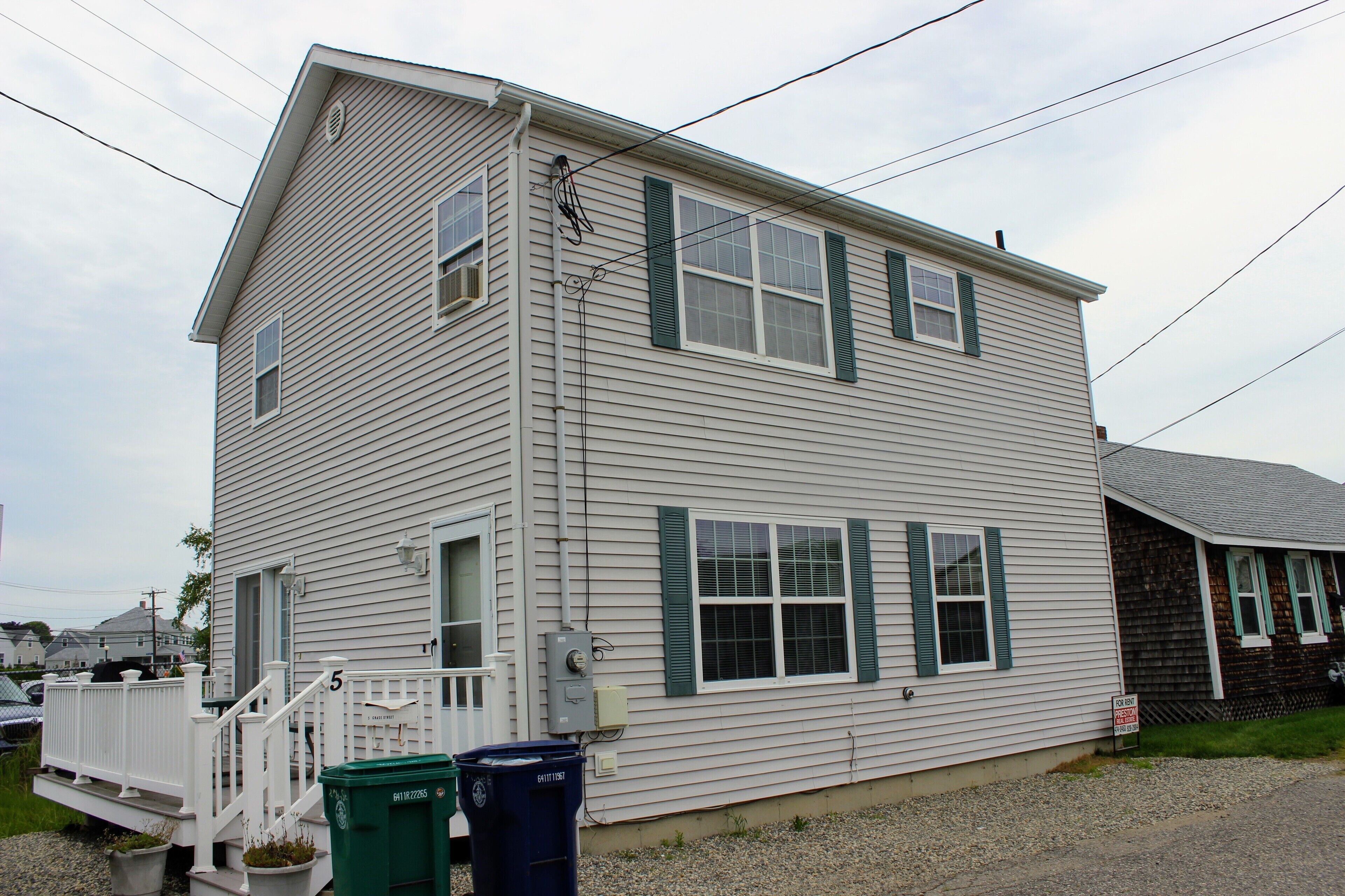 Great Family Home available for short term Winter rental through March 2024! 