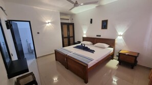 Free WiFi, bed sheets - Residence Jasmine (Aluthgama)