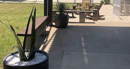Terrasse sur le toit avec vue panoramique sur l'eau de Port O'Connor!