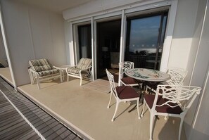 Outdoor dining - Edgewater House - Ocean Front Units With Spectacular Views! (Rehoboth Beach)