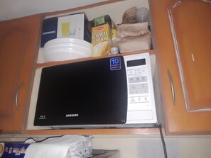 1 makuuhuone, silitysrauta/-lauta, Wi-Fi