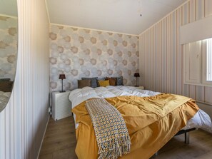 3 bedrooms, Internet