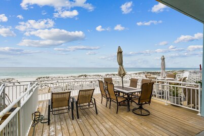 Beautiful Gulf Front Townhome at White Sands!