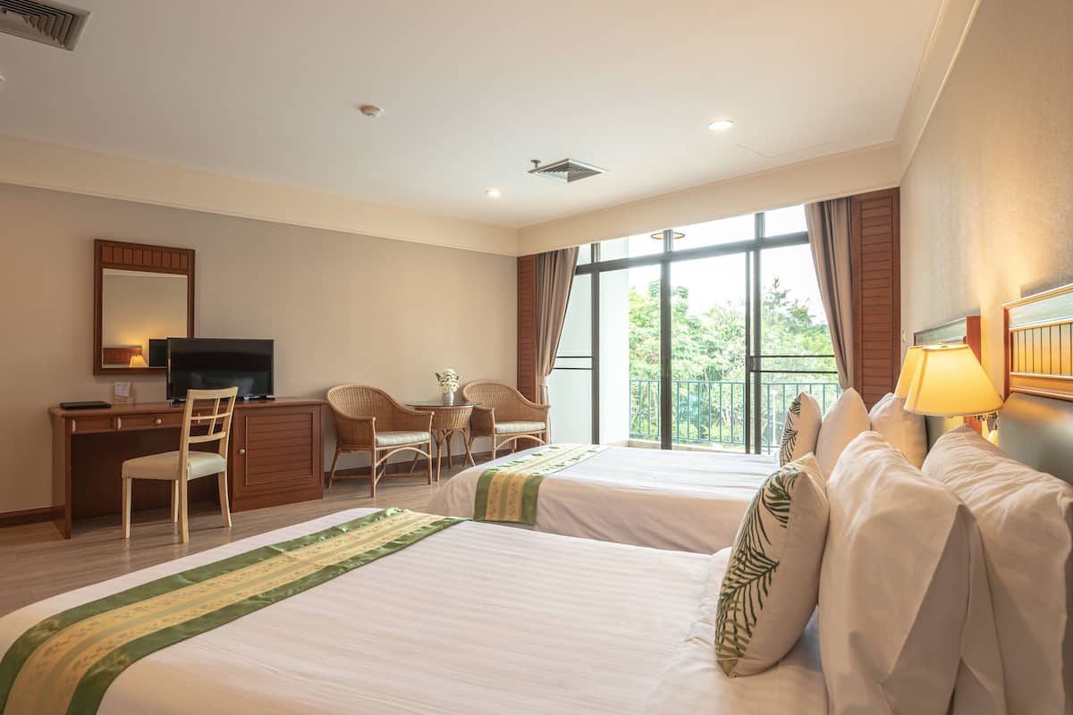 Deluxe Twin Room | 1 bedroom, blackout drapes, free WiFi