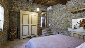 2 chambres, fer et planche Ă repasser, Wi-Fi, draps fournis