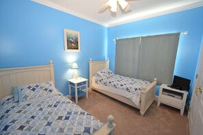3 bedrooms - Less than 2 miles to the beach and boardwalk! (Rehoboth Beach)