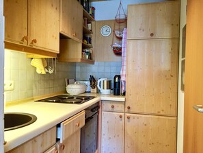 Ferienwohnung 45 qm separates Schlafzimmer und Südbalkon-Küche