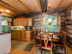 تناول الطعام