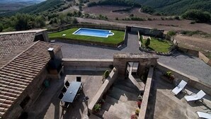 Unclassified image, 3 of 23, button - Rural house (full rental) Masia Pallares de Dalt for 10 people (Olius)