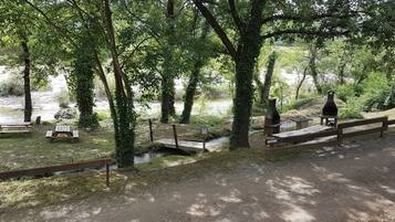 Aire de pique-nique/barbecue
