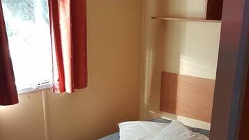 Mobil Karavan | 2 kamar tidur dan didekorasi berbeda-beda