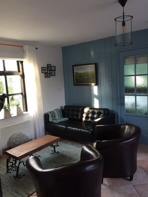 Smart TV, books - Peace & Space in a real Wieringer residential farmhouse. (Westerland)