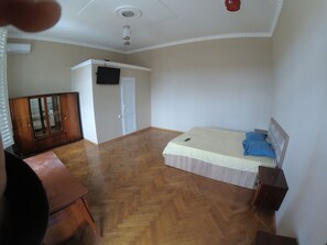 Family Quadruple Room, City View | Desk, laptop workspace, free WiFi, bed sheets - Gostevoy Dom (Kobuleti)