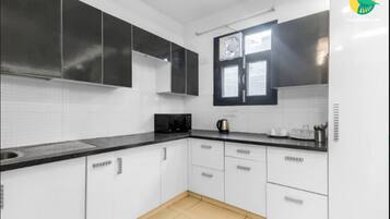 Fridge, microwave, oven, dishwasher