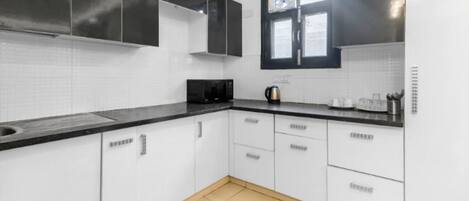 Fridge, microwave, oven, dishwasher