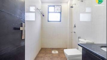 Shower, towels, soap, shampoo