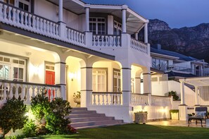 Outdoor wedding area - Alba Tramonto (Cape Town)