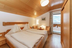 1 sovrum, vÀrdeförvaringsskÄp pÄ rummet, wi-fi och sÀngklÀder