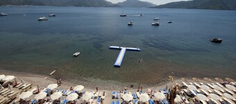 Luna Beach Hotel & Spa