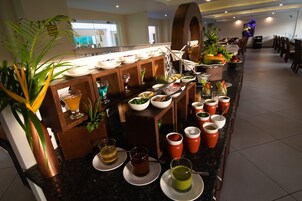 Daily buffet breakfast (INR 550 per person)