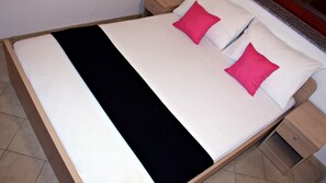 2 chambres, Wi-Fi gratuit, draps fournis