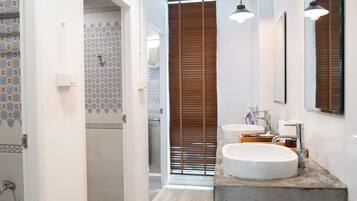 Hair dryer, towels, soap, shampoo