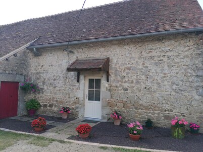 Renovated farmhouse with garden in Cressanges