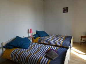 3 bedrooms, internet