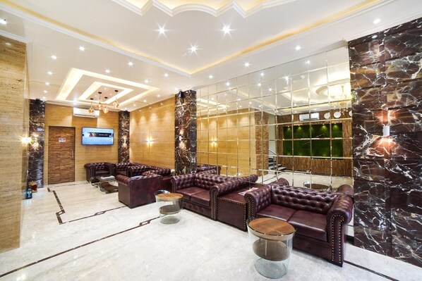 Lobby - Hotel Radana (Navi Mumbai)